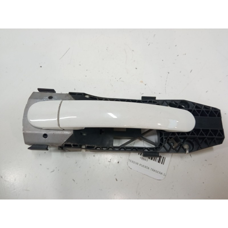 Recambio de maneta exterior puerta trasera izquierda para skoda yeti (5l) 2.0 tdi referencia OEM IAM    Recambio de maneta exterior puerta trasera izquierda para skoda yeti (5l) 2.0 tdi referencia OEM IAM