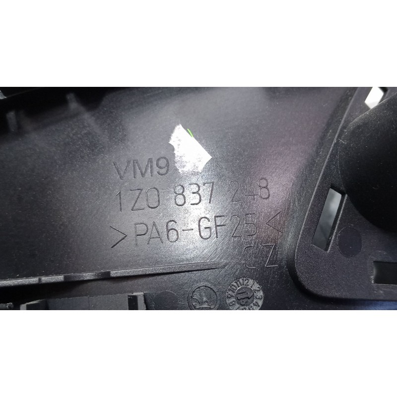 Recambio de maneta interior puerta delantera derecha para skoda yeti (5l) 2.0 tdi referencia OEM IAM   