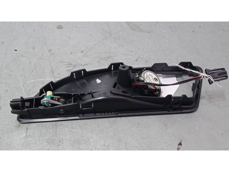 Recambio de maneta interior puerta delantera derecha para skoda yeti (5l) 2.0 tdi referencia OEM IAM    Recambio de maneta interior puerta delantera derecha para skoda yeti (5l) 2.0 tdi referencia OEM IAM