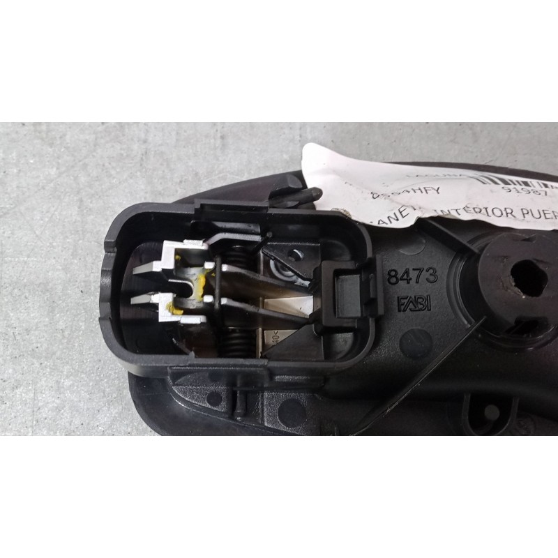 Recambio de maneta interior puerta delantera derecha para renault laguna iii grandtour (kt0/1) 1.5 dci (kt0a, kt0r, kt02) refere Recambio de maneta interior puerta delantera derecha para renault laguna iii grandtour (kt0/1) 1.5 dci (kt0a, kt0r, kt02) refere