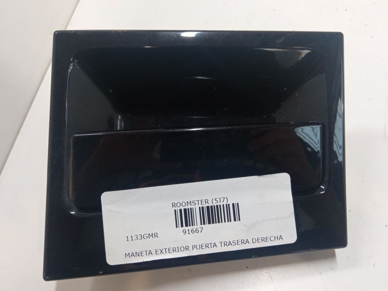 Recambio de maneta exterior puerta trasera derecha para skoda roomster (5j7) 1.6 referencia OEM IAM    Recambio de maneta exterior puerta trasera derecha para skoda roomster (5j7) 1.6 referencia OEM IAM