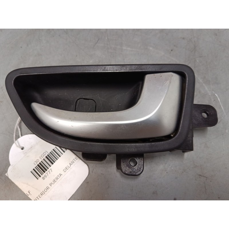 Recambio de maneta interior puerta delantera derecha para hyundai i30 (gd) 1.4 crdi referencia OEM IAM    Recambio de maneta interior puerta delantera derecha para hyundai i30 (gd) 1.4 crdi referencia OEM IAM