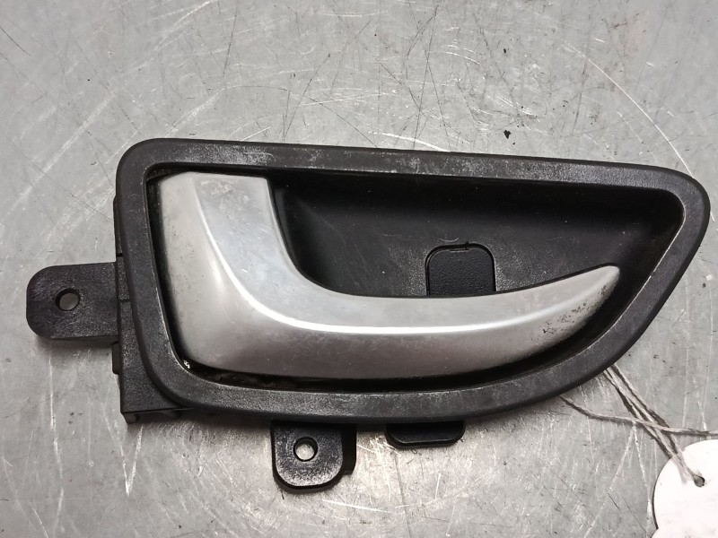 Recambio de maneta interior puerta delantera izquierda para hyundai i30 (gd) 1.4 crdi referencia OEM IAM    Recambio de maneta interior puerta delantera izquierda para hyundai i30 (gd) 1.4 crdi referencia OEM IAM