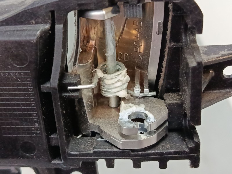 Recambio de maneta interior puerta delantera izquierda para hyundai i30 (gd) 1.4 crdi referencia OEM IAM    Recambio de maneta interior puerta delantera izquierda para hyundai i30 (gd) 1.4 crdi referencia OEM IAM