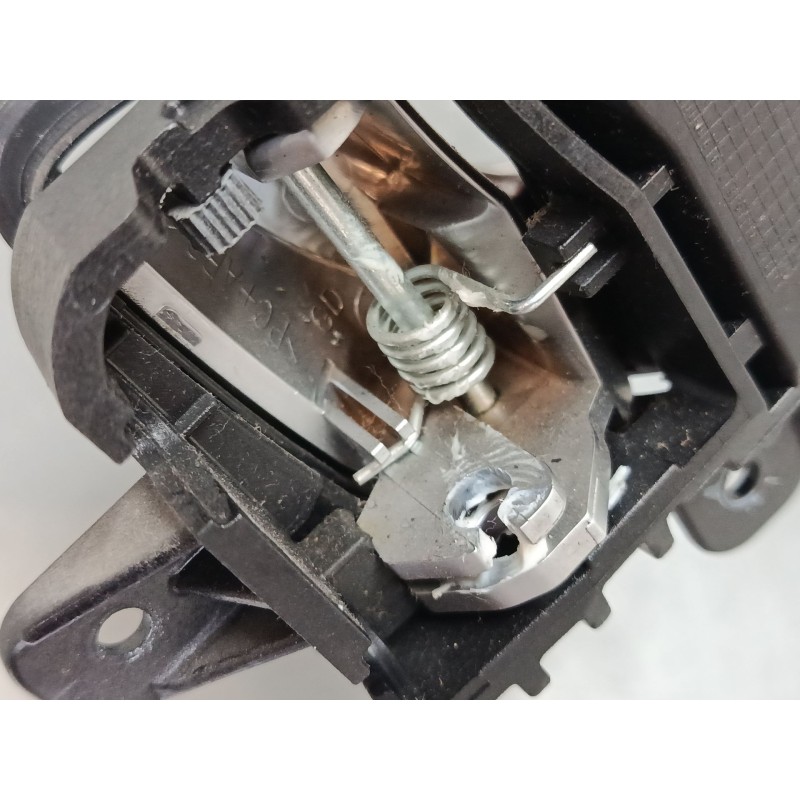 Recambio de maneta interior puerta trasera derecha para hyundai i30 (gd) 1.4 crdi referencia OEM IAM    Recambio de maneta interior puerta trasera derecha para hyundai i30 (gd) 1.4 crdi referencia OEM IAM