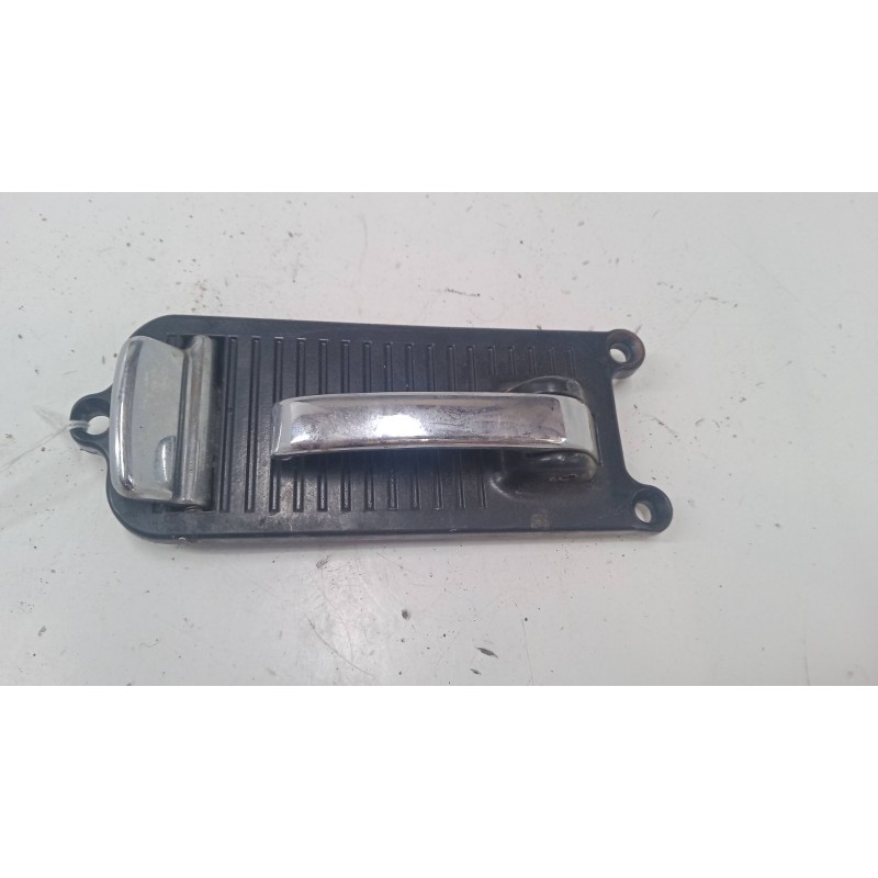 Recambio de maneta interior puerta delantera derecha para jaguar xj (xj40, xj81) 6 3.6 referencia OEM IAM    Recambio de maneta interior puerta delantera derecha para jaguar xj (xj40, xj81) 6 3.6 referencia OEM IAM