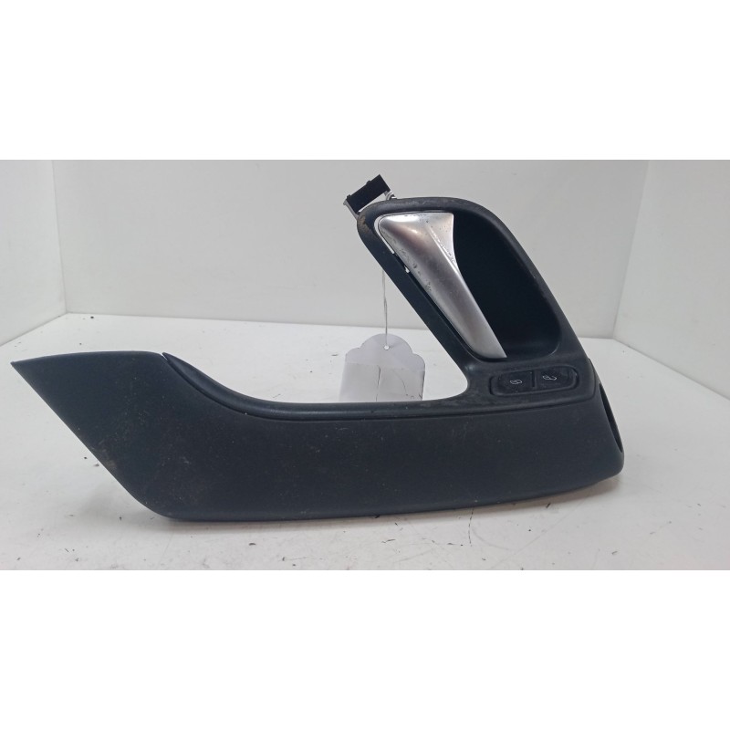 Recambio de maneta interior puerta delantera izquierda para volkswagen polo v (6r1, 6c1) 1.0 referencia OEM IAM    Recambio de maneta interior puerta delantera izquierda para volkswagen polo v (6r1, 6c1) 1.0 referencia OEM IAM