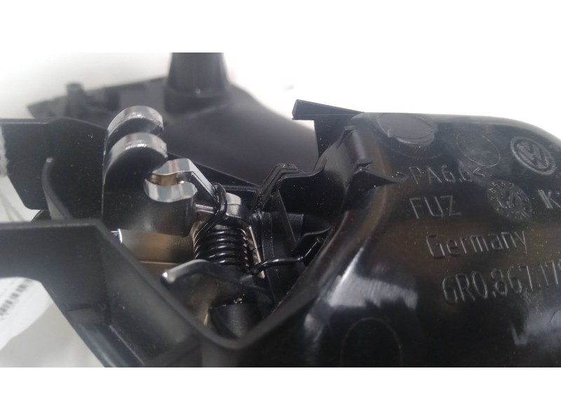 Recambio de maneta interior puerta trasera izquierda para volkswagen polo v (6r1, 6c1) 1.0 referencia OEM IAM 6R0867179K   Recambio de maneta interior puerta trasera izquierda para volkswagen polo v (6r1, 6c1) 1.0 referencia OEM IAM 6R0867179K