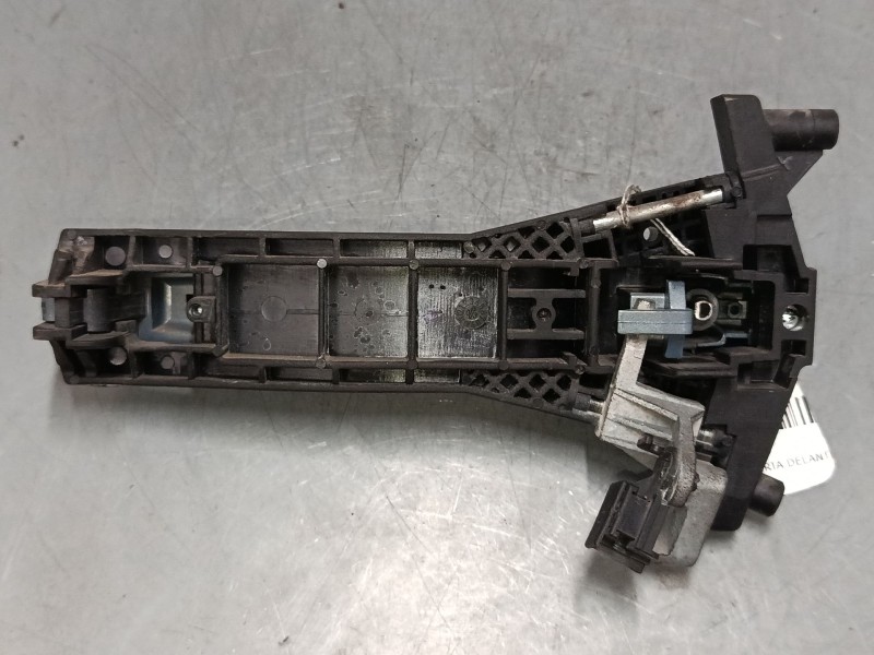 Recambio de maneta exterior puerta delantera derecha para mercedes-benz clase a (w168) a 210 (168.035, 168.135) referencia OEM I Recambio de maneta exterior puerta delantera derecha para mercedes-benz clase a (w168) a 210 (168.035, 168.135) referencia OEM I
