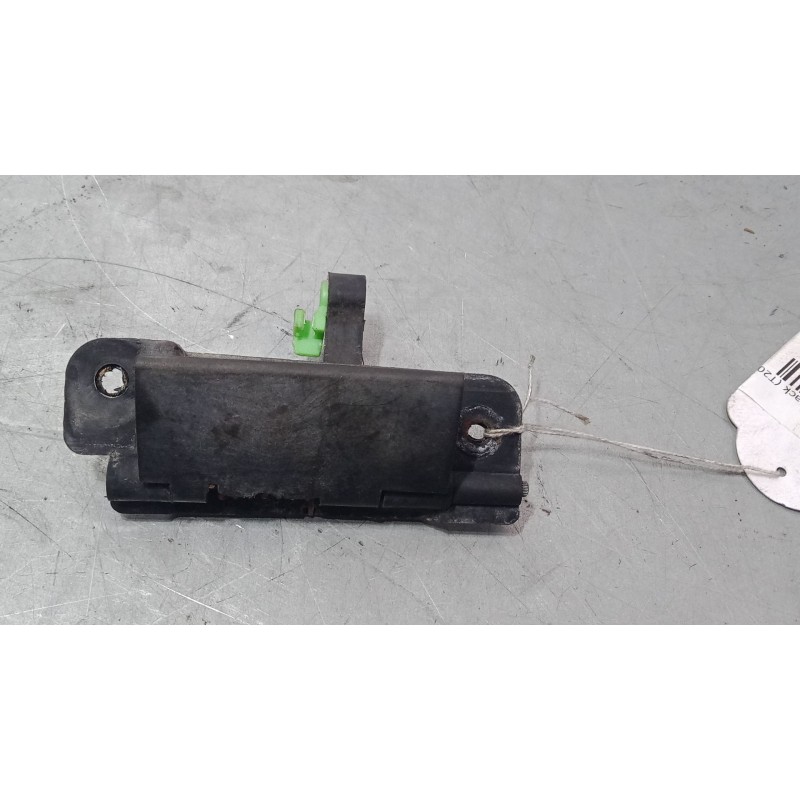 Recambio de maneta exterior porton para chevrolet aveo / kalos hatchback (t200) 1.4 16v referencia OEM IAM    Recambio de maneta exterior porton para chevrolet aveo / kalos hatchback (t200) 1.4 16v referencia OEM IAM