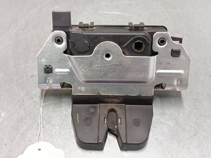 CERRADURA MALETERO / PORTON 