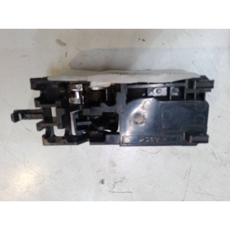 Recambio de maneta interior puerta delantera izquierda para toyota corolla (_e12_) 2.0 d-4d (cde120r_, cde120l_) referencia OEM 