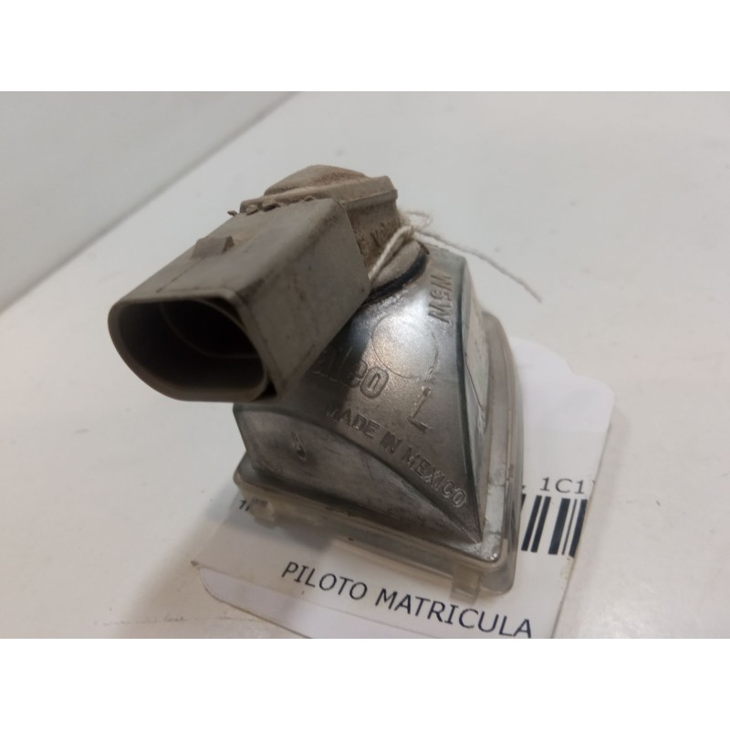 Recambio de piloto matricula para volkswagen new beetle (9c1, 1c1) 1.9 tdi referencia OEM IAM izquierdo  1C0990013 Recambio de piloto matricula para volkswagen new beetle (9c1, 1c1) 1.9 tdi referencia OEM IAM izquierdo  1C0990013