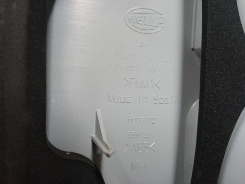 Recambio de piloto trasero porton izquierdo para seat alhambra (7v8, 7v9) 2.0 i referencia OEM IAM 964539 964539 964571 Recambio de piloto trasero porton izquierdo para seat alhambra (7v8, 7v9) 2.0 i referencia OEM IAM 964539 964539 964571