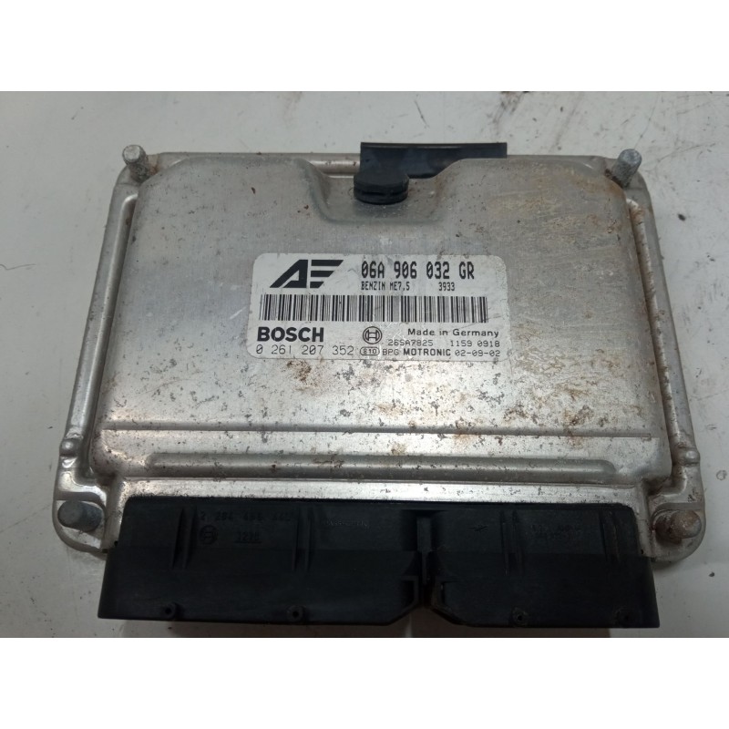 Recambio de centralita motor uce para seat alhambra (7v8, 7v9) 2.0 i referencia OEM IAM 06A906032GR 26SA7825 0261207352 Recambio de centralita motor uce para seat alhambra (7v8, 7v9) 2.0 i referencia OEM IAM 06A906032GR 26SA7825 0261207352