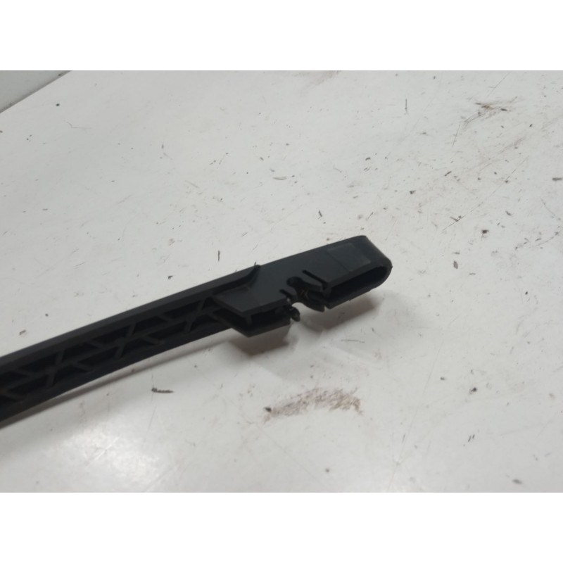 Recambio de brazo limpia trasero para citroën c3 i (fc_, fn_) 1.4 i referencia OEM IAM    Recambio de brazo limpia trasero para citroën c3 i (fc_, fn_) 1.4 i referencia OEM IAM