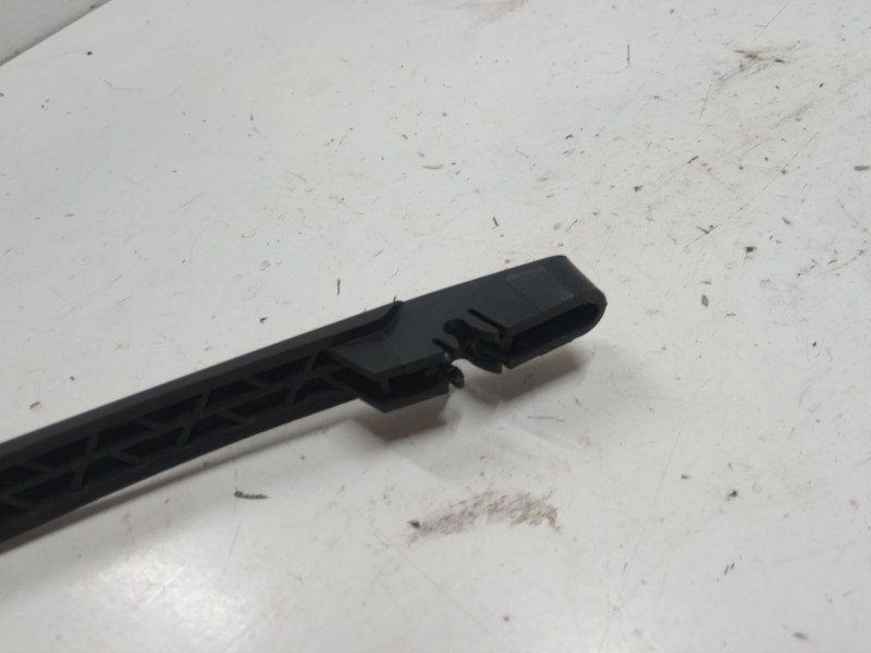Recambio de brazo limpia trasero para citroën c3 i (fc_, fn_) 1.4 i referencia OEM IAM    Recambio de brazo limpia trasero para citroën c3 i (fc_, fn_) 1.4 i referencia OEM IAM