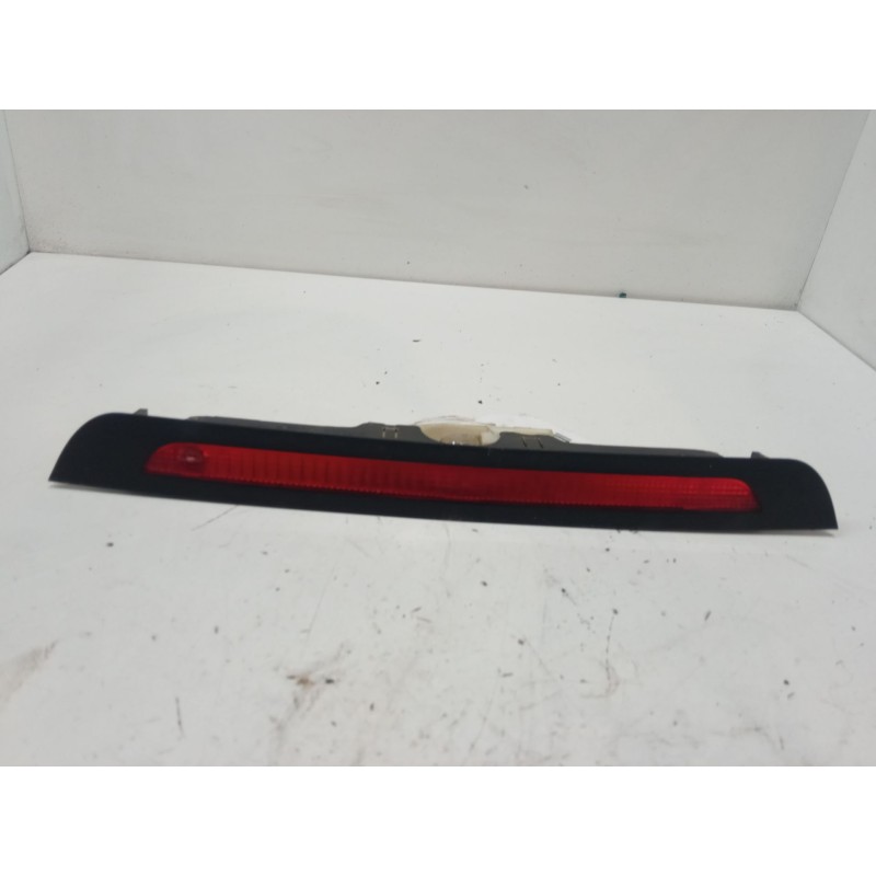 Recambio de luz central de freno para citroën c3 i (fc_, fn_) 1.4 i referencia OEM IAM 9638523480   Recambio de luz central de freno para citroën c3 i (fc_, fn_) 1.4 i referencia OEM IAM 9638523480