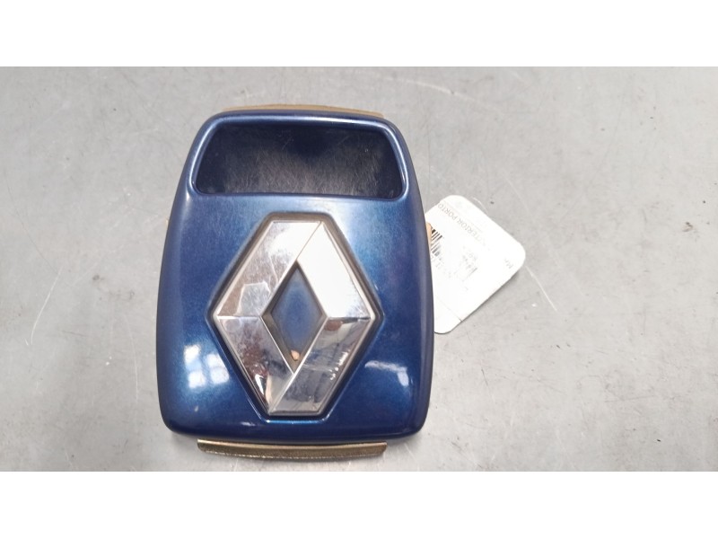 Recambio de maneta exterior porton para renault laguna ii (bg0/1_) 1.9 dci (bg08, bg0g) referencia OEM IAM    Recambio de maneta exterior porton para renault laguna ii (bg0/1_) 1.9 dci (bg08, bg0g) referencia OEM IAM