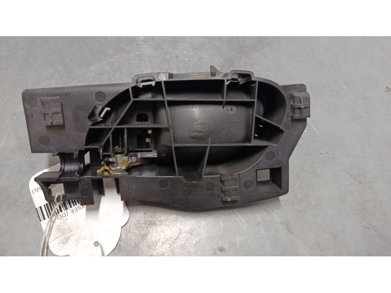 Recambio de maneta interior puerta delantera derecha para citroën c-elysee (dd_) 1.2 vti 82 referencia OEM IAM    Recambio de maneta interior puerta delantera derecha para citroën c-elysee (dd_) 1.2 vti 82 referencia OEM IAM