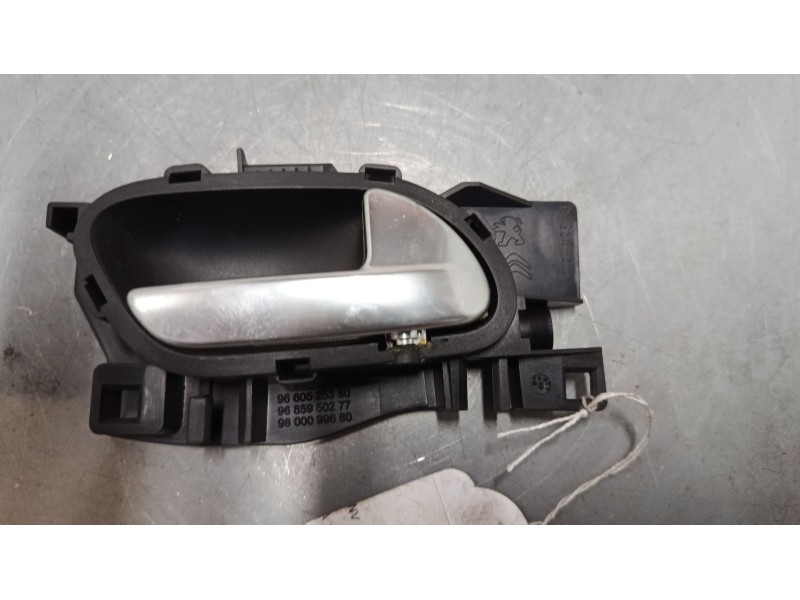 Recambio de maneta interior puerta trasera derecha para citroën c-elysee (dd_) 1.2 vti 82 referencia OEM IAM    Recambio de maneta interior puerta trasera derecha para citroën c-elysee (dd_) 1.2 vti 82 referencia OEM IAM