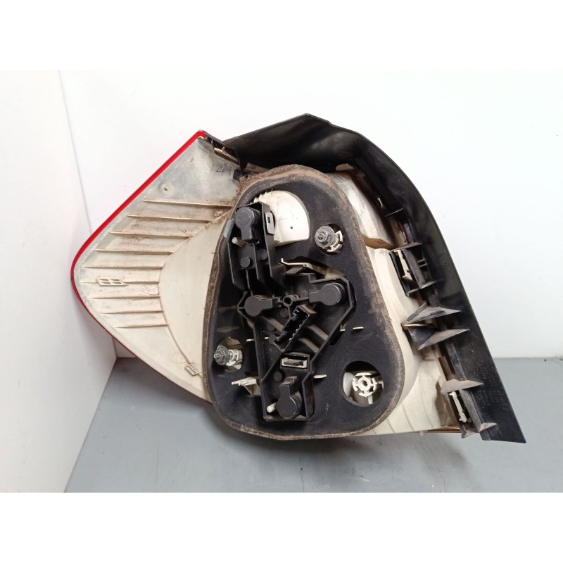 Recambio de piloto trasero derecho para bmw 1 (e87) 118 d referencia OEM IAM    Recambio de piloto trasero derecho para bmw 1 (e87) 118 d referencia OEM IAM