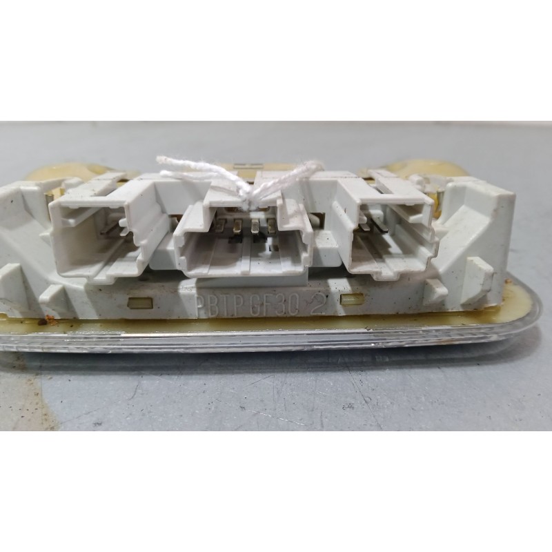 Recambio de luz interior delantera para peugeot 1007 (km_) 1.4 hdi referencia OEM IAM    Recambio de luz interior delantera para peugeot 1007 (km_) 1.4 hdi referencia OEM IAM