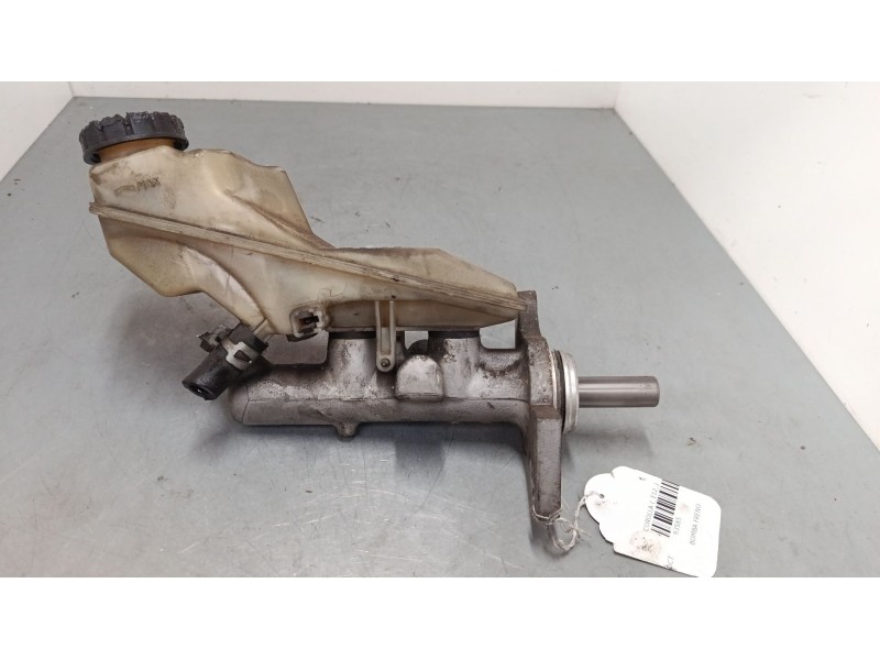 Recambio de bomba freno para toyota corolla (_e12_) 2.0 d-4d (cde120r_, cde120l_) referencia OEM IAM    Recambio de bomba freno para toyota corolla (_e12_) 2.0 d-4d (cde120r_, cde120l_) referencia OEM IAM