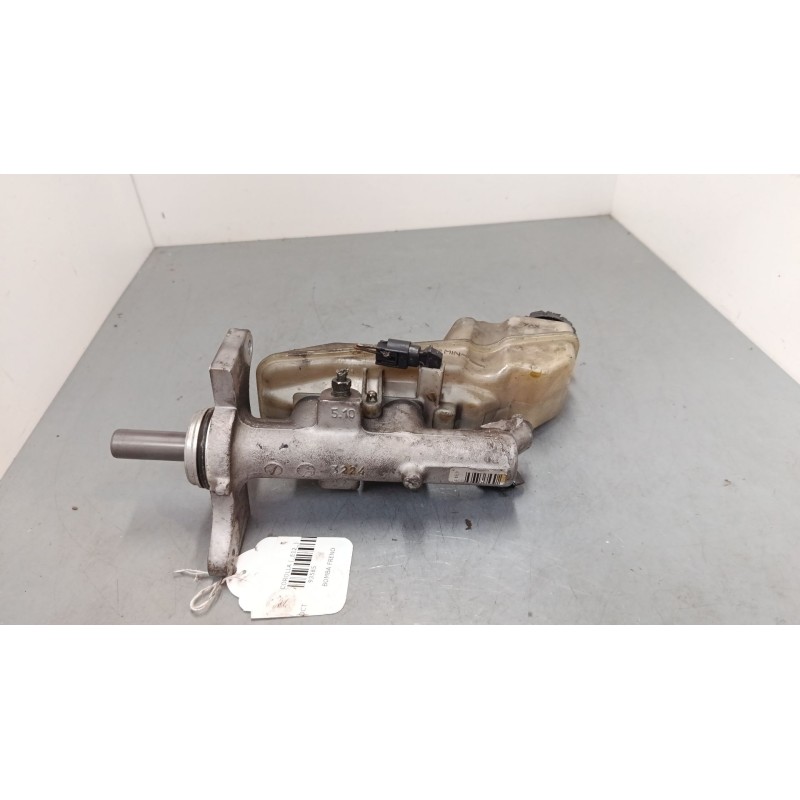 Recambio de bomba freno para toyota corolla (_e12_) 2.0 d-4d (cde120r_, cde120l_) referencia OEM IAM    Recambio de bomba freno para toyota corolla (_e12_) 2.0 d-4d (cde120r_, cde120l_) referencia OEM IAM