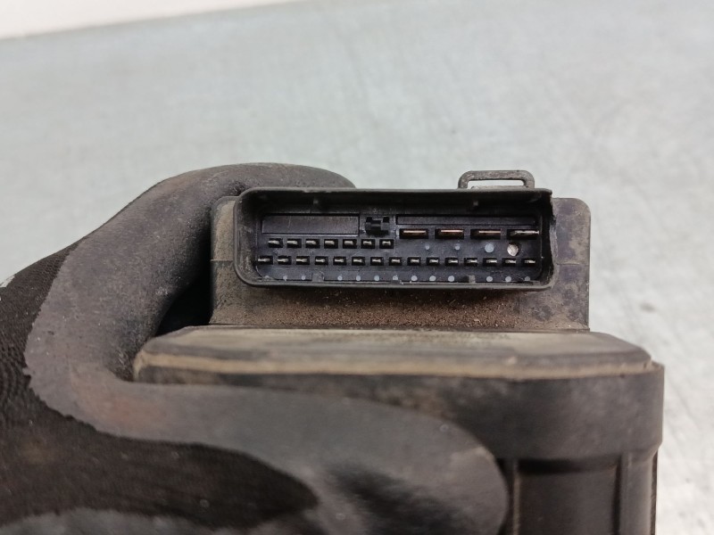 Recambio de abs para toyota corolla (_e12_) 2.0 d-4d (cde120r_, cde120l_) referencia OEM IAM 4451002050   Recambio de abs para toyota corolla (_e12_) 2.0 d-4d (cde120r_, cde120l_) referencia OEM IAM 4451002050