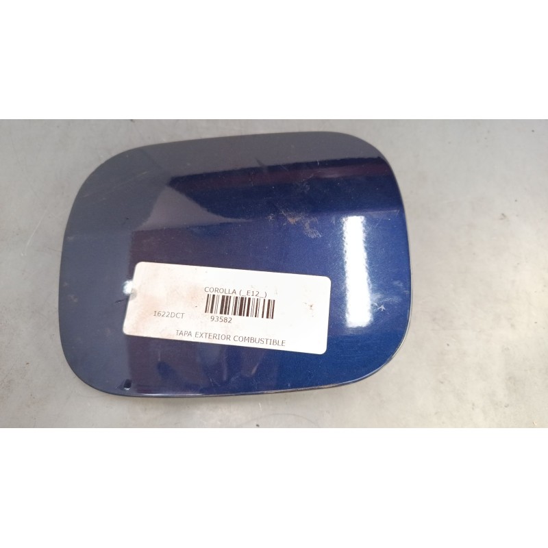 Recambio de tapa exterior combustible para toyota corolla (_e12_) 2.0 d-4d (cde120r_, cde120l_) referencia OEM IAM    Recambio de tapa exterior combustible para toyota corolla (_e12_) 2.0 d-4d (cde120r_, cde120l_) referencia OEM IAM