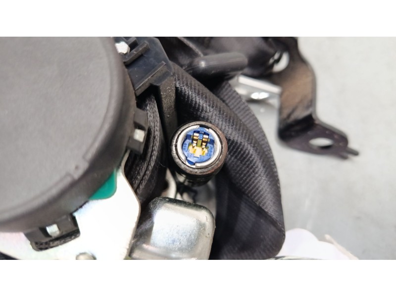 Recambio de cinturon seguridad delantero derecho para volkswagen polo iv (9n_, 9a_) 1.2 referencia OEM IAM    Recambio de cinturon seguridad delantero derecho para volkswagen polo iv (9n_, 9a_) 1.2 referencia OEM IAM