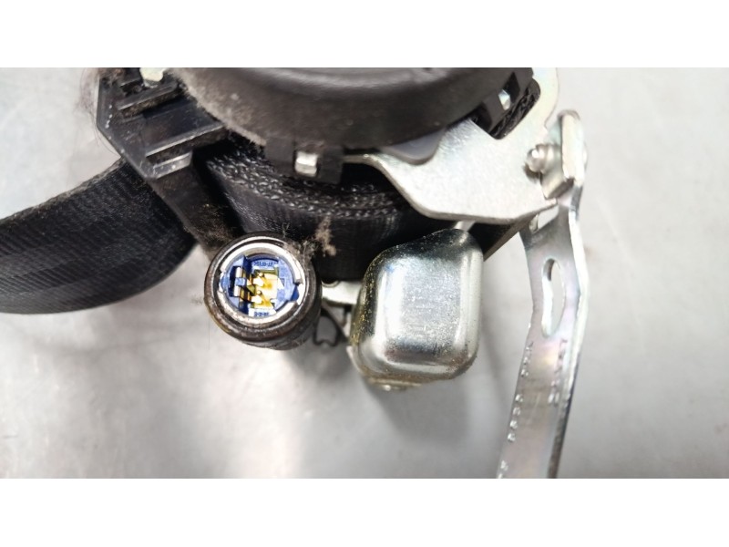 Recambio de cinturon seguridad delantero izquierdo para volkswagen polo iv (9n_, 9a_) 1.2 referencia OEM IAM    Recambio de cinturon seguridad delantero izquierdo para volkswagen polo iv (9n_, 9a_) 1.2 referencia OEM IAM