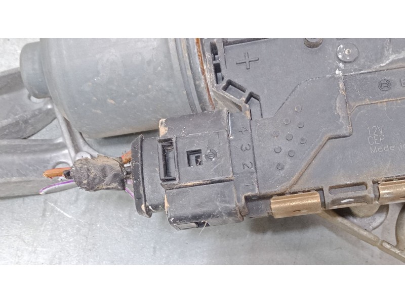 Recambio de motor limpiaparabrisas delantero izquierdo para ford focus iii 1.6 tdci referencia OEM IAM 97025340  BM5117K484A Recambio de motor limpiaparabrisas delantero izquierdo para ford focus iii 1.6 tdci referencia OEM IAM 97025340  BM5117K484A