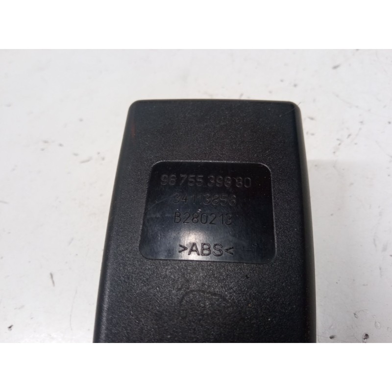 Recambio de anclaje cinturon delantero izquierdo para peugeot 3008 i monospace (0u_) 1.6 hdi 115 / bluehdi 115 referencia OEM IA