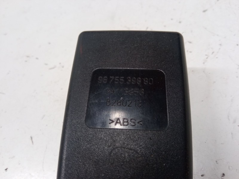 Recambio de anclaje cinturon delantero izquierdo para peugeot 3008 i monospace (0u_) 1.6 hdi 115 / bluehdi 115 referencia OEM IA