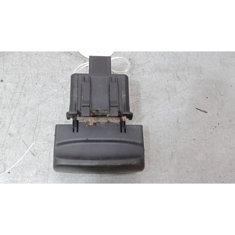 Recambio de boton freno mano para peugeot 3008 i monospace (0u_) 1.6 hdi 115 / bluehdi 115 referencia OEM IAM 966640567701  