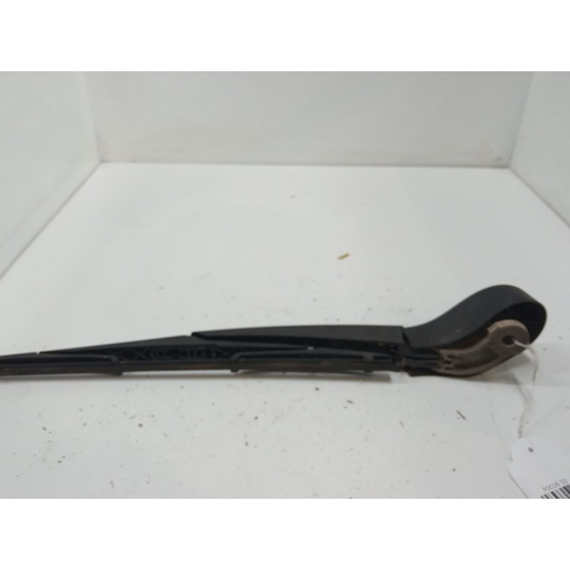 Recambio de brazo limpia trasero para ford focus iii 1.6 tdci referencia OEM IAM    Recambio de brazo limpia trasero para ford focus iii 1.6 tdci referencia OEM IAM