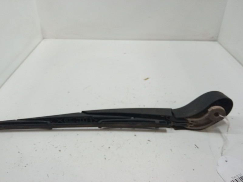 Recambio de brazo limpia trasero para ford focus iii 1.6 tdci referencia OEM IAM    Recambio de brazo limpia trasero para ford focus iii 1.6 tdci referencia OEM IAM