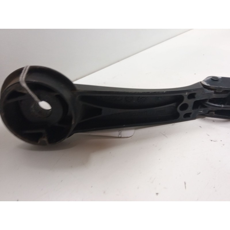 Recambio de brazo limpia delantero derecho para ford focus iii 1.6 tdci referencia OEM IAM    Recambio de brazo limpia delantero derecho para ford focus iii 1.6 tdci referencia OEM IAM