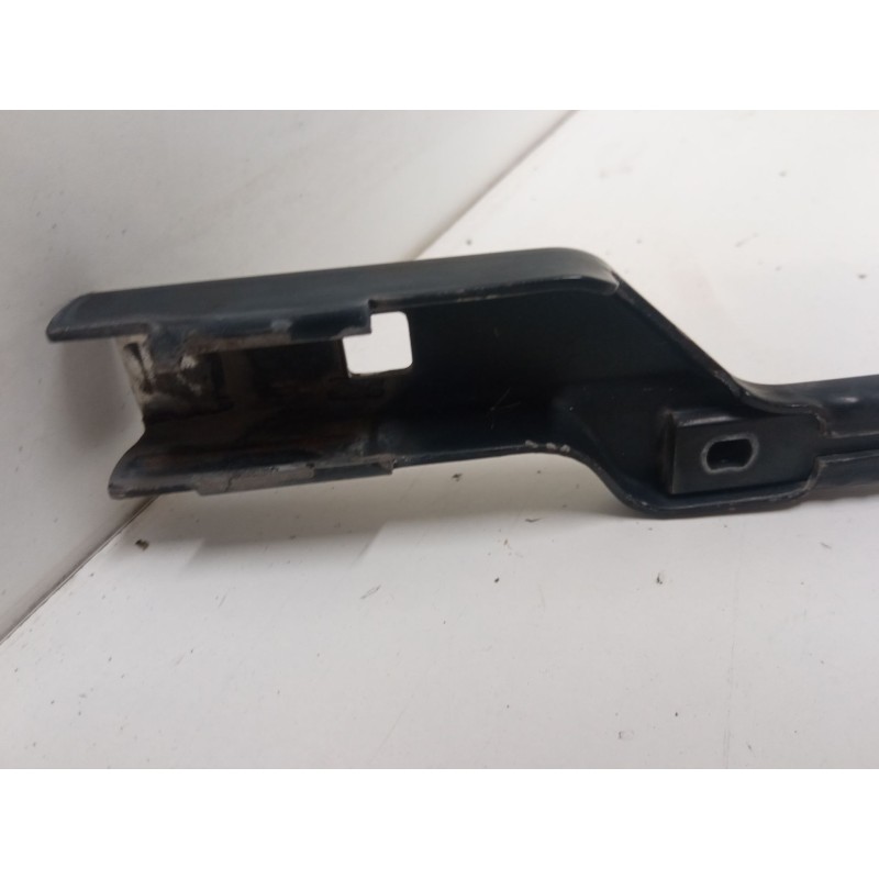 Recambio de brazo limpia delantero izquierdo para ford focus iii 1.6 tdci referencia OEM IAM    Recambio de brazo limpia delantero izquierdo para ford focus iii 1.6 tdci referencia OEM IAM
