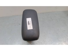 Recambio de apoyabrazos central para kia rio iii (ub) 1.1 crdi referencia OEM IAM    2