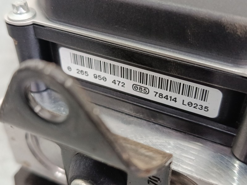 Recambio de abs para land rover discovery iii (l319) 2.7 td 4x4 referencia OEM IAM 0265950472  