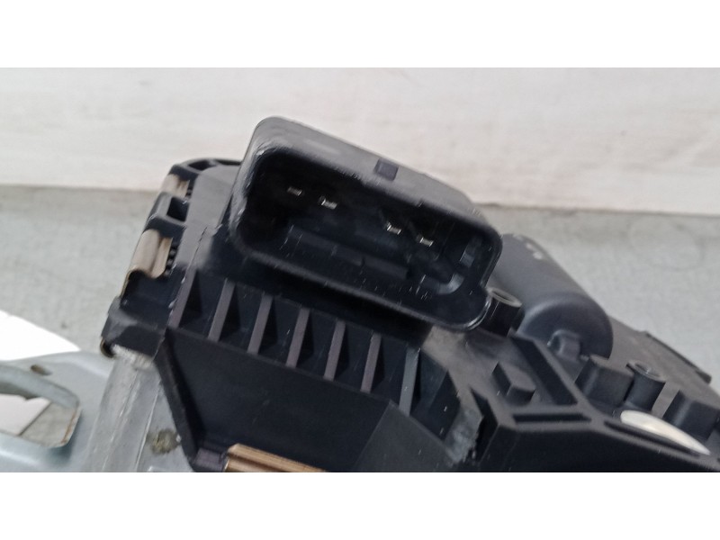 Recambio de motor limpiaparabrisas delantero derecho para peugeot 3008 i monospace (0u_) 1.6 hdi 115 / bluehdi 115 referencia OE