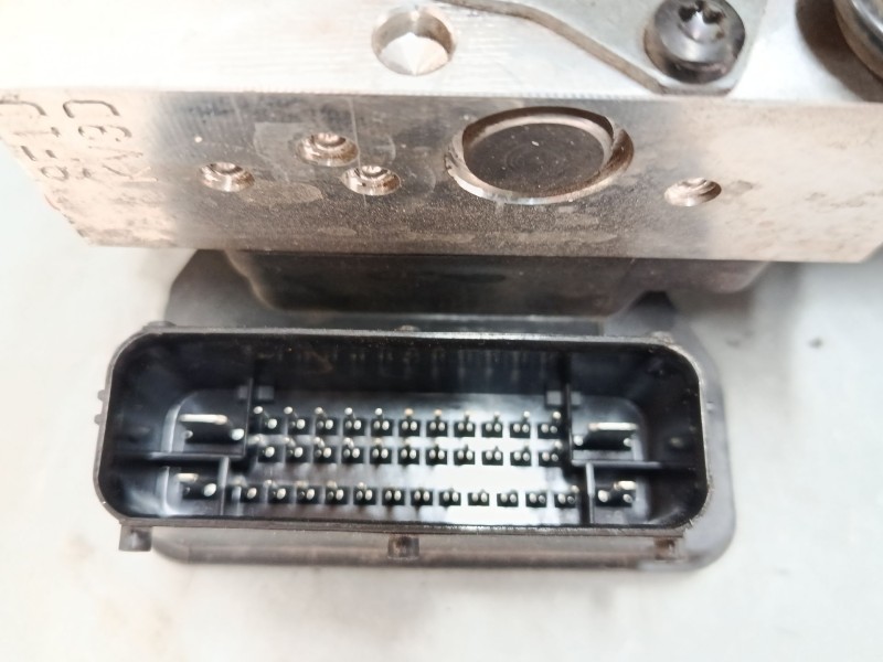 Recambio de abs para hyundai i40 i (vf) 1.7 crdi referencia OEM IAM a1000635aee  