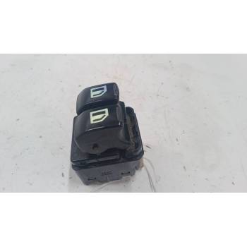 MANDO ELEVALUNAS DELANTERO IZQUIERDO 621W04750 