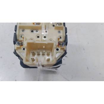MANDO ELEVALUNAS DELANTERO IZQUIERDO 621W04750 