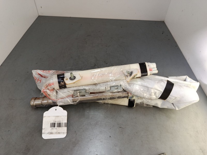 Recambio de airbag lateral delantero derecho para hyundai i30 (gd) 1.4 crdi referencia OEM IAM    Recambio de airbag lateral delantero derecho para hyundai i30 (gd) 1.4 crdi referencia OEM IAM