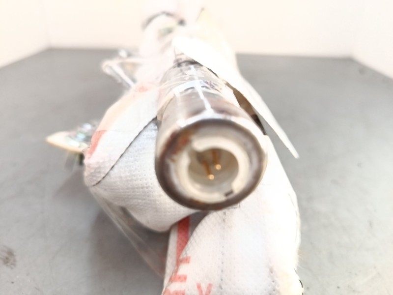 Recambio de airbag lateral delantero derecho para hyundai i30 (gd) 1.4 crdi referencia OEM IAM    Recambio de airbag lateral delantero derecho para hyundai i30 (gd) 1.4 crdi referencia OEM IAM