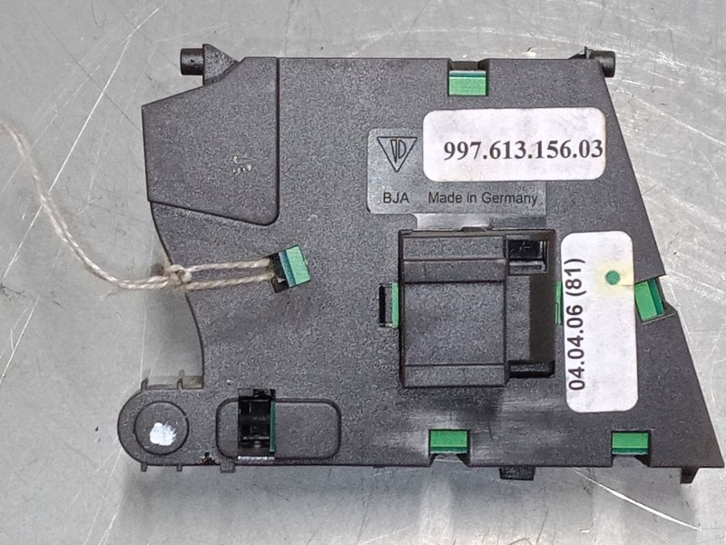 Recambio de mando elevalunas delantero derecho para porsche cayman (987) s 3.4 referencia OEM IAM 99761315603  